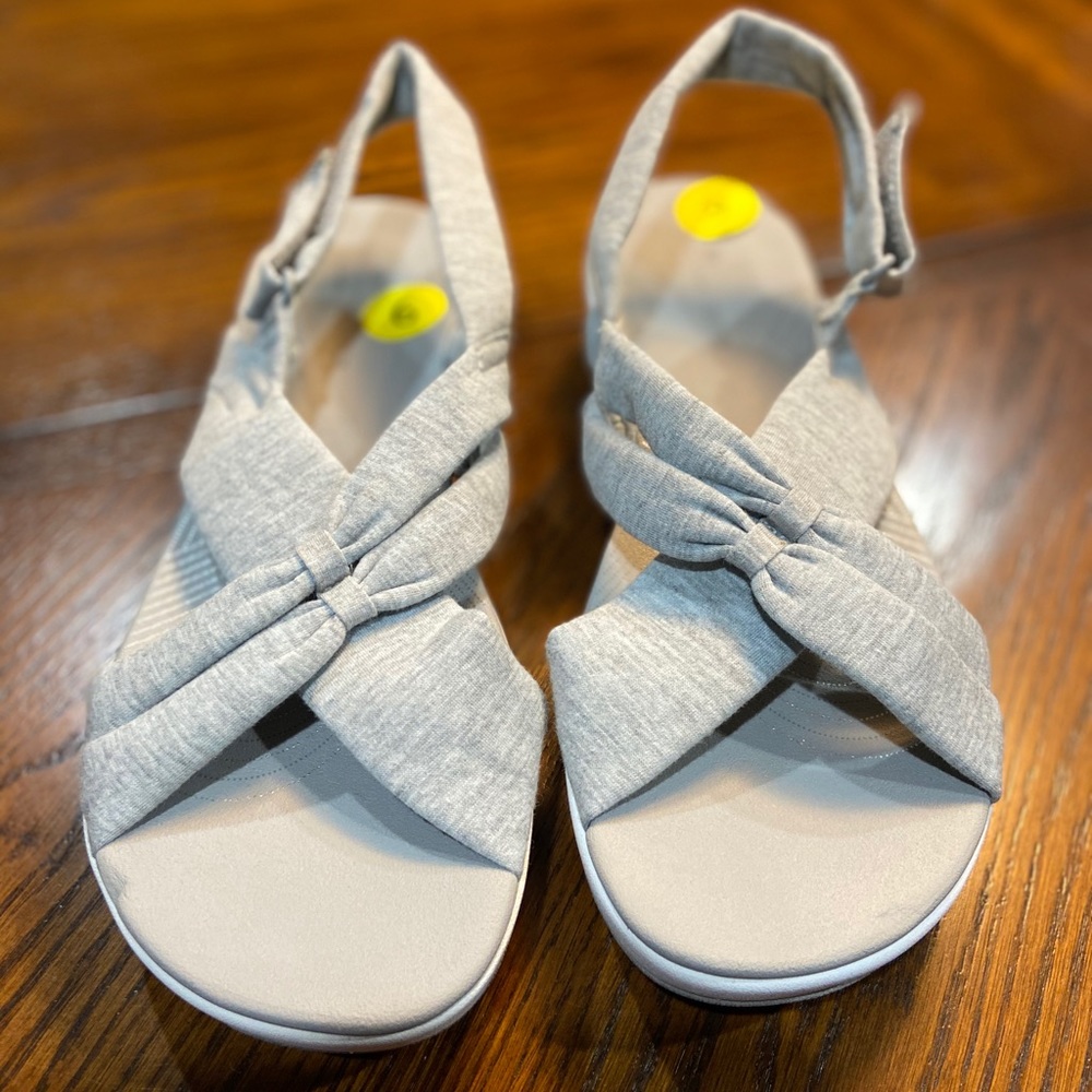 NEW Clarks Arla Belle Cloudsteppers Jersey Sandals